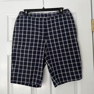 Jones New York navy plaid shorts with stretch size 8
